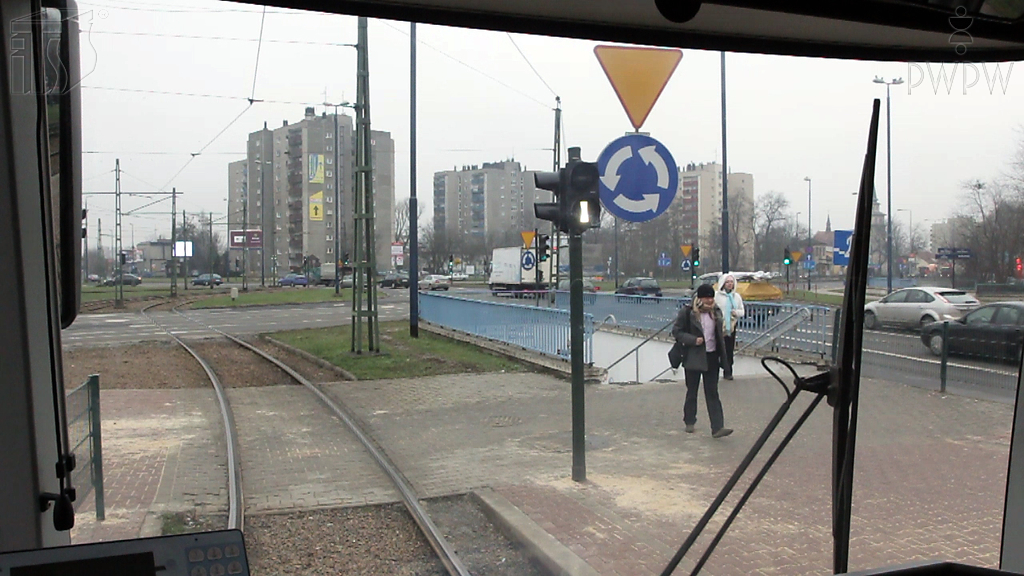 Do light signal have priority over road signs governing the right of way?