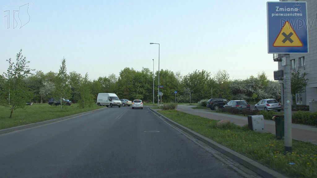 Are you warned in this situation of approaching an intersection at which the right of way is not established by signs?