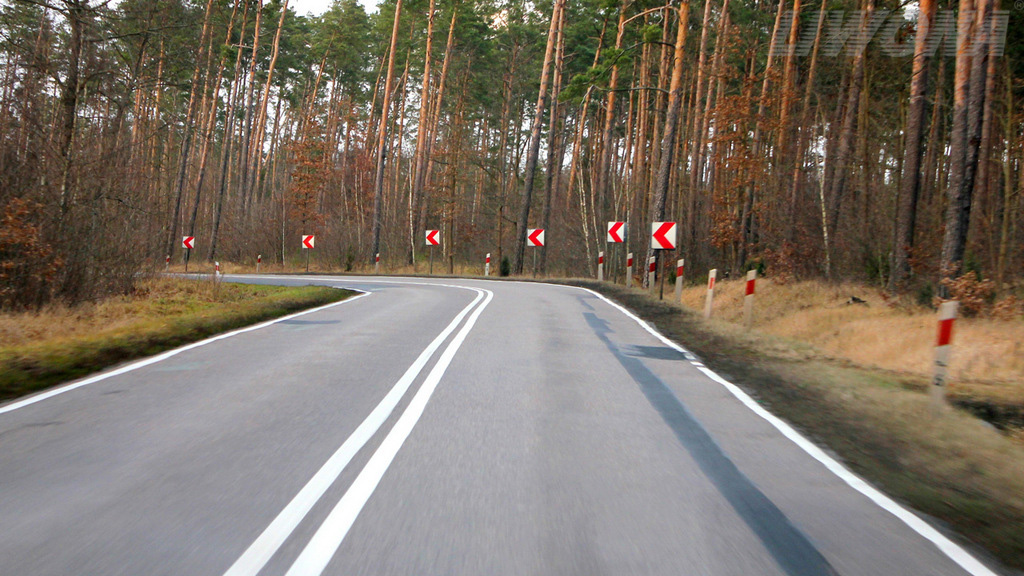 In this situation, are allowed to stop the vehicle on the hard shoulder?