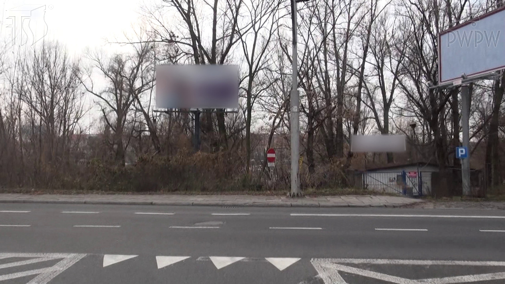 On a line marked by triangular road markings, are you unconditionally obliged to stop the vehicle?