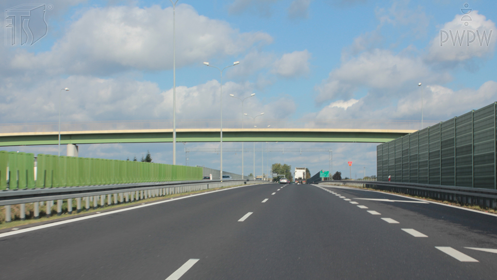 Sollen Sie eine Panne des Kraftfahrzeugs auf einer Schnellsstraße während der ganzen Zeit seines Liegenbleibens signalisieren?