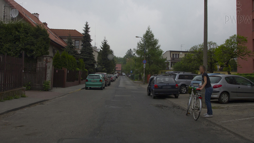 Should you increase the distance from the drunk cyclist when passing him?