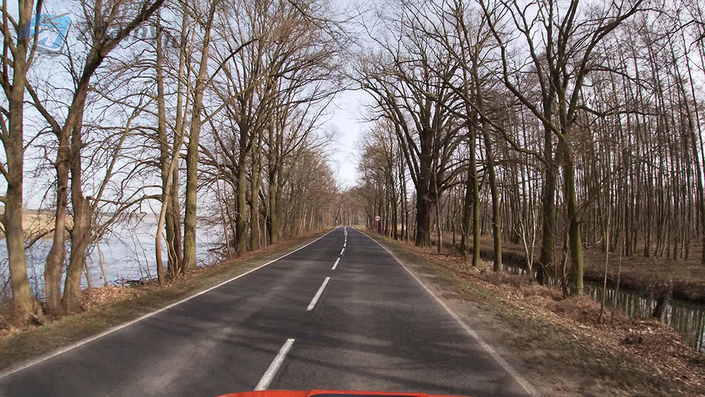 Dürfen  Sie an dieser Stelle am linken Fahrbahnrand anhalten?