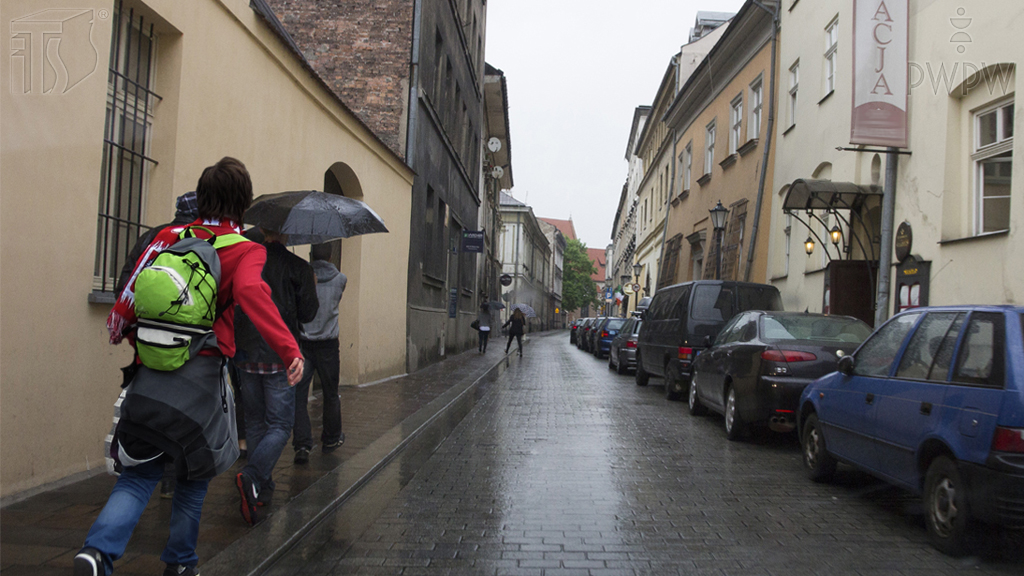 Soll man in der dargestellten Situation damit rechnen, dass Jugendliche auf die Fahrbahn eindringen?