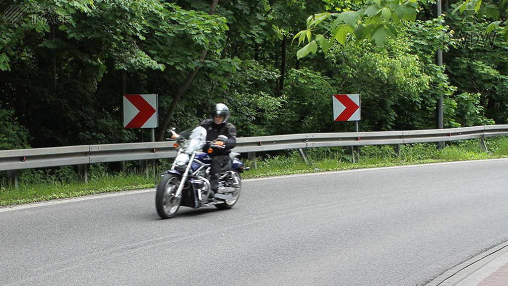 Mit welcher der hier genannten Folgen soll man bei einer langen Fahrt mit einem einspurigen Fahrzeug in durchnässter Kleidung rechnen?