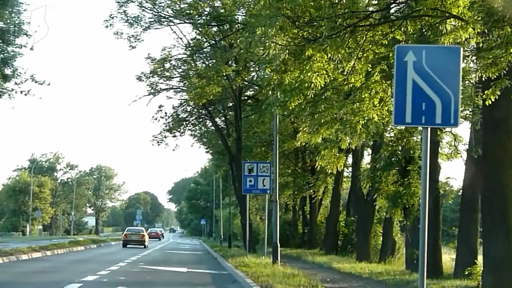 When you're changing lanes, how should you observe the surrounding area?