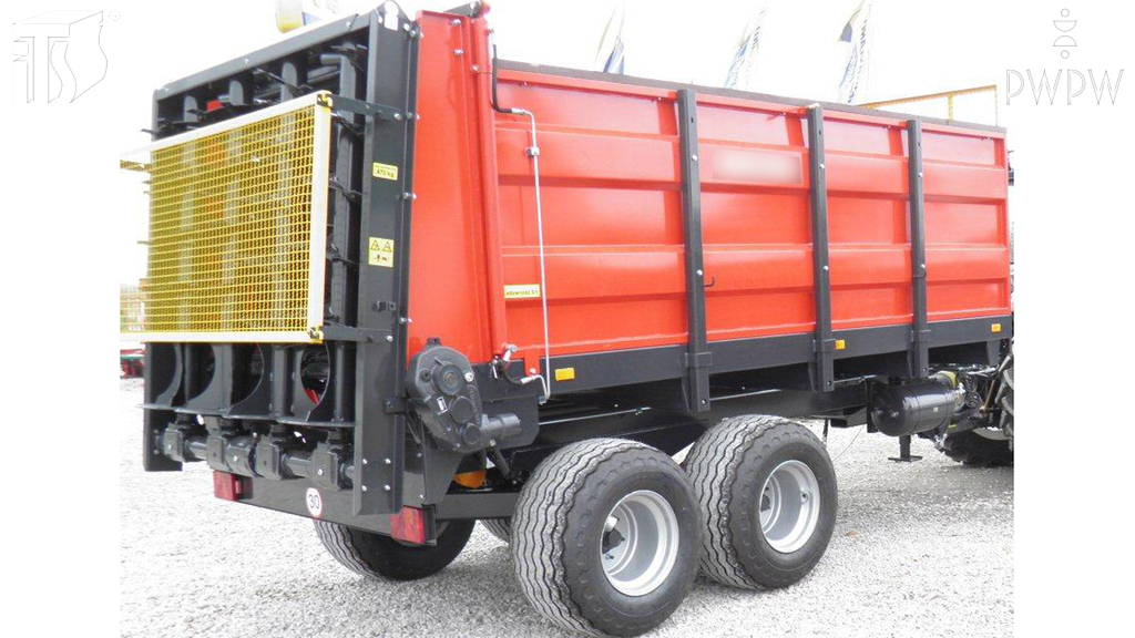 What is the colour of the control cable in trailers with a two-circuit pneumatic braking system?