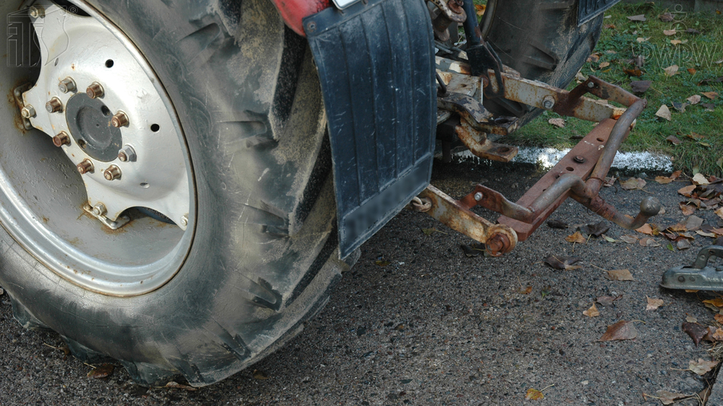 Welche Auswirkungen kann eine Verminderung der Bodenhaftung der Reifen, die durch geänderten Zustand der Straße verursacht wurde, bei der Zugmaschine haben?