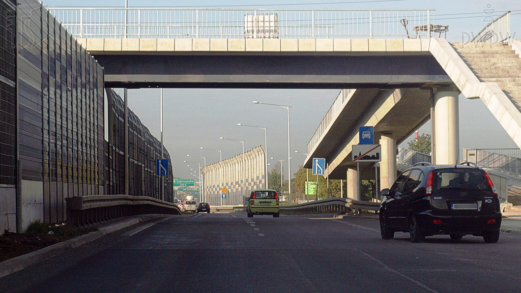 What's the maximum speed limit for a bus which does not meet the additional technical conditions on a road marked like this?