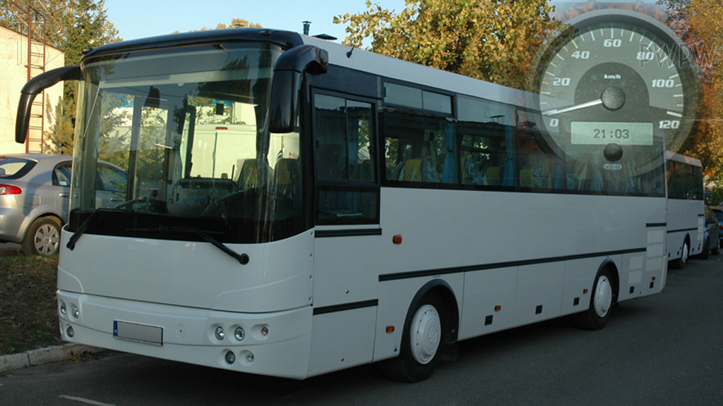 What is the maximum speed set by a certified speed limiter, which forms a part of the equipment of a bus?
