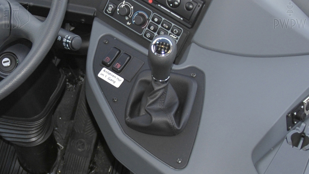 In which gear will a bus start moving forward in good road conditions, on a flat surface?