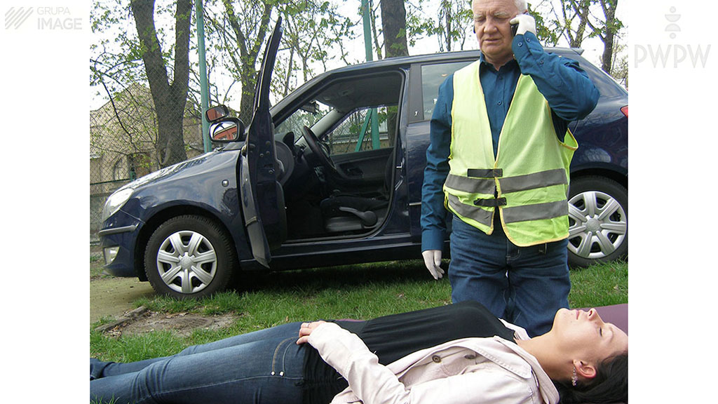 Which method of chest compressions is correct when performing a cardiac massage to an adult?