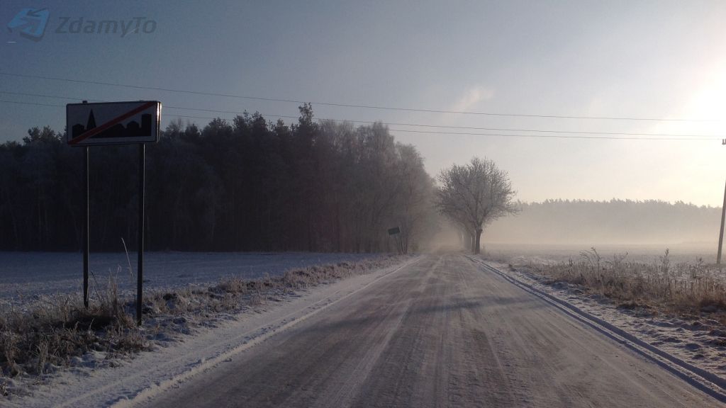 На які чинники та обставини слід звертати увагу, підбираючи безпечну швидкість руху до існуючих дорожніх умов?
