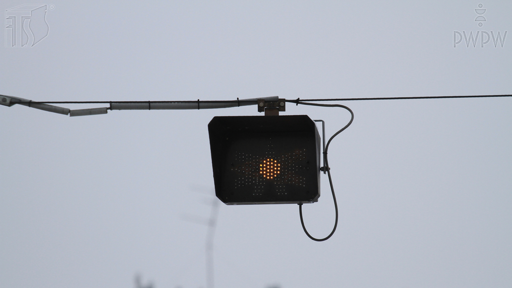 What should you do if there is no response from the remote controlled rail switch?