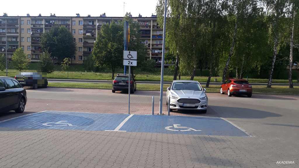 Are you allowed to park on the marked parking areas for disabled people, if your parking ticket expired?