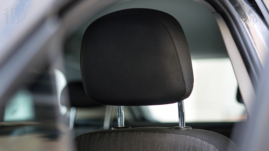 Welche Rolle soll die Kopfstütze beim Verkehrsunfall erfüllen?