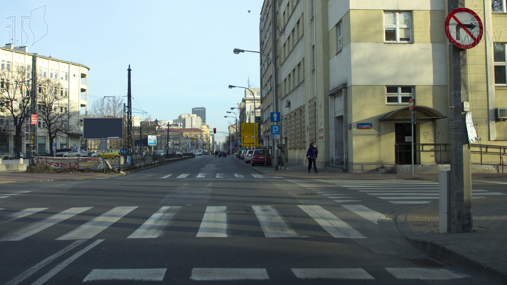 Are you allowed in this situation to turn right onto the closest  roadway?