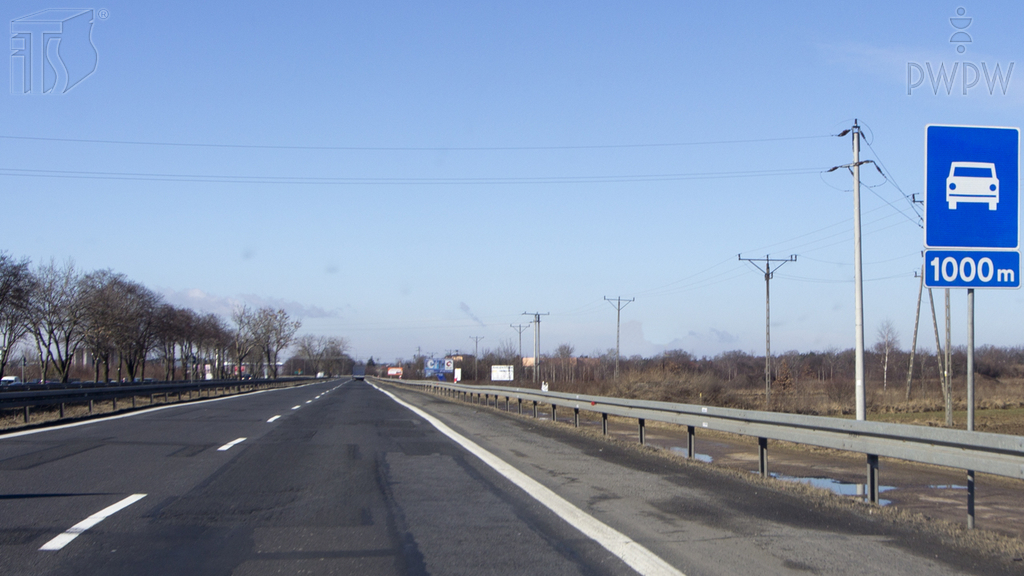 Wird nach 1000 m ab dem abgebildeten Zeichen eine Expressstraße beginnen?