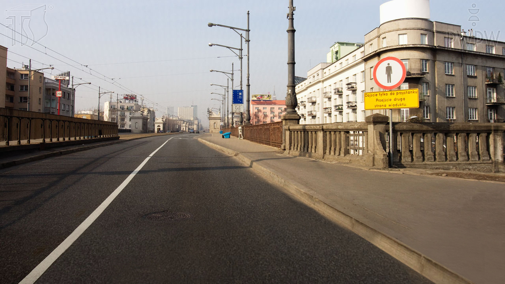 Does this horizontal sign prohibit changing lanes?