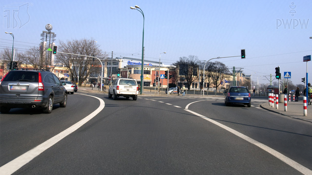 Are you allowed to turn right at this intersection from the lane you are occupying?