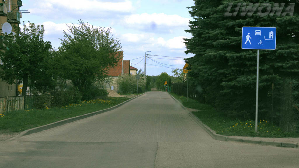 Чи може автомобіль з причепом рухатися зі швидкістю 30 км/год у житловій зоні?