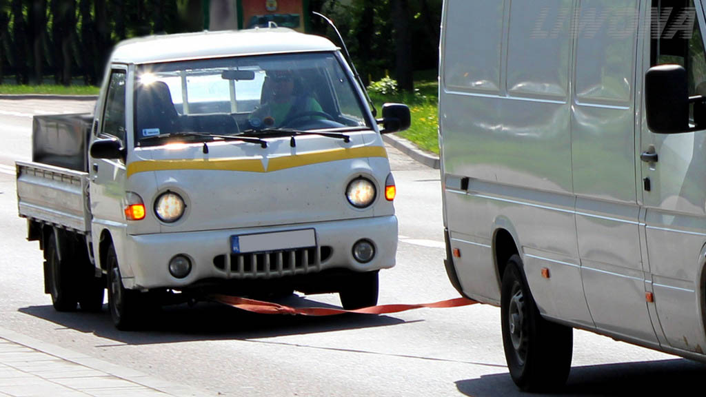 Hat das abgeschleppte Fahrzeug Einfluss auf die Sichtweite des Fahrers?