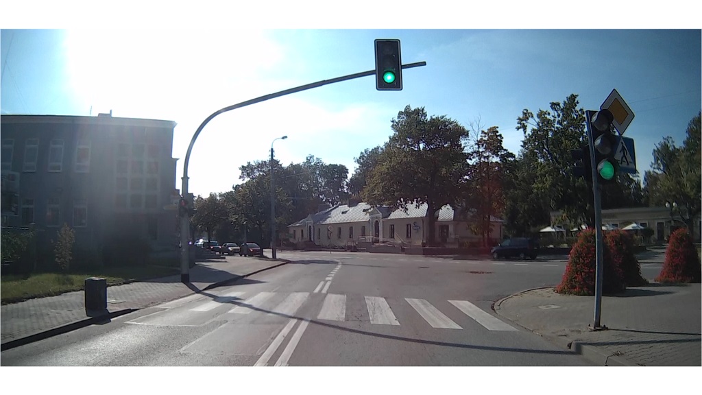 Does this signal permit you to turn right at a crossroads?