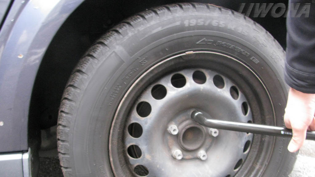 In which of these cases are you obliged to replace the tyre with a new one in a passenger car?